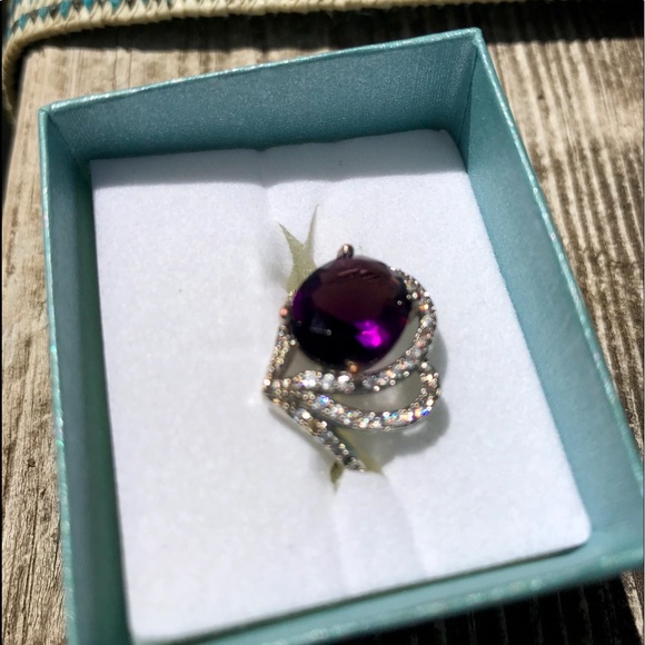 Amethyst and White Topaz ring - Picture 1 of 4